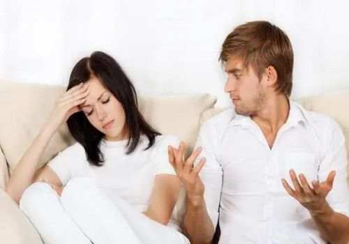 重庆三代试管助孕：编织初生婴儿毛衣，让宝宝过暖暖的冬天